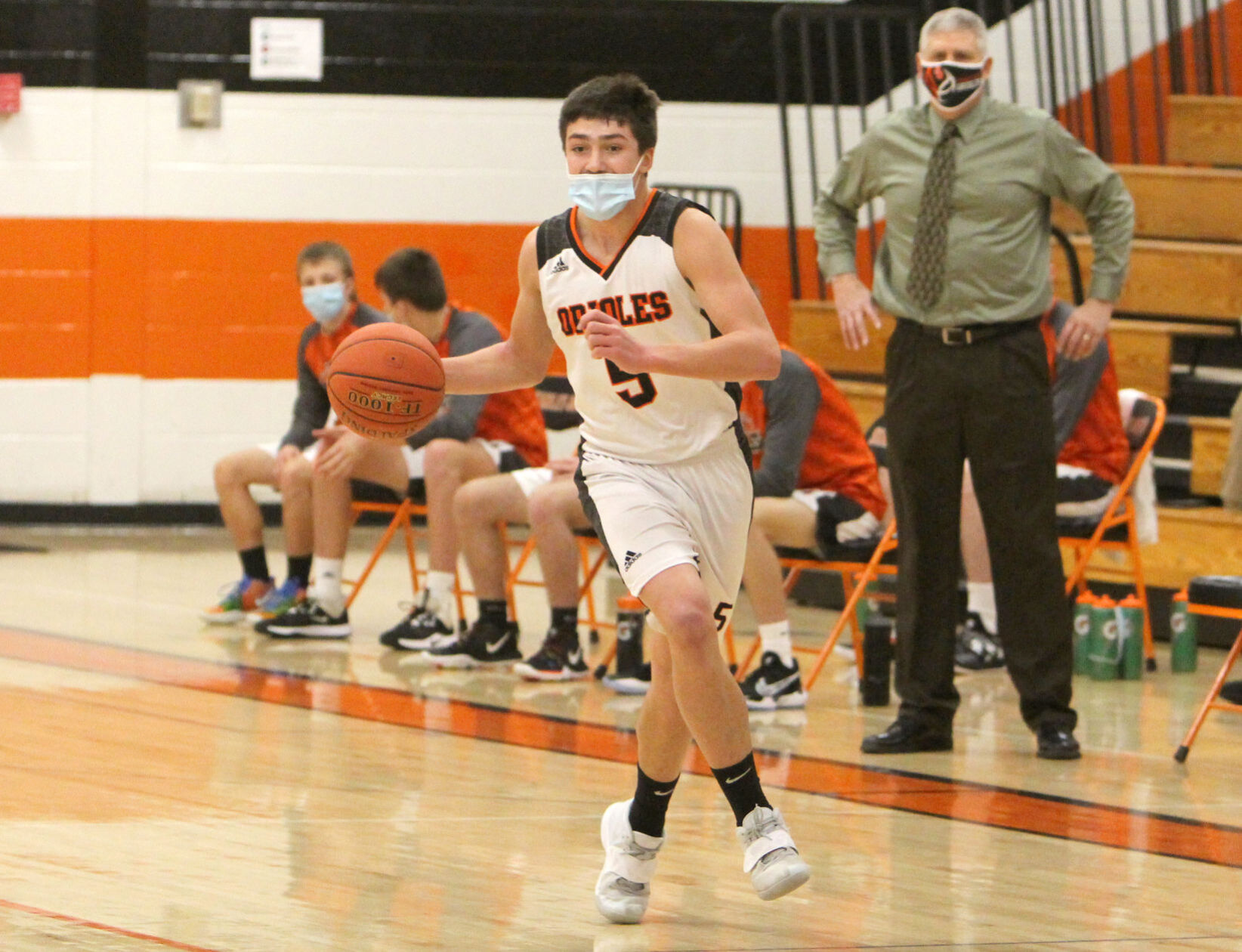 Elk Mound at Stanley-Boyd boys basketball 12-29-20